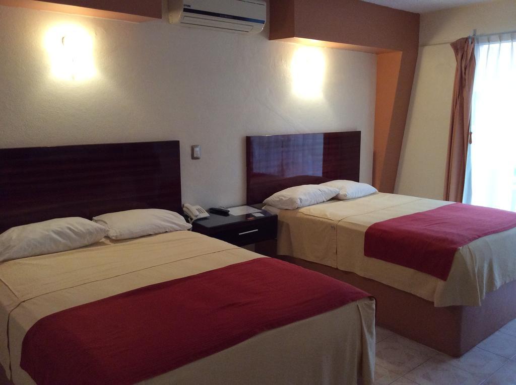 Hotel La Media Luna Inn Huejutla de Reyes Kamer foto