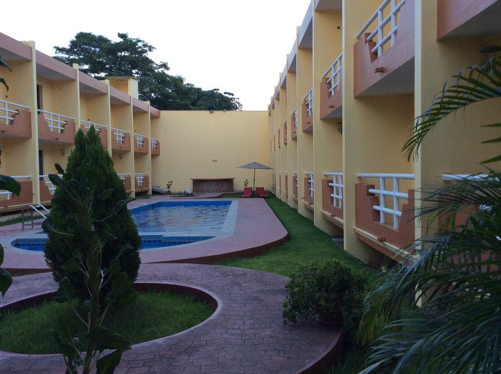 Hotel La Media Luna Inn Huejutla de Reyes Buitenkant foto